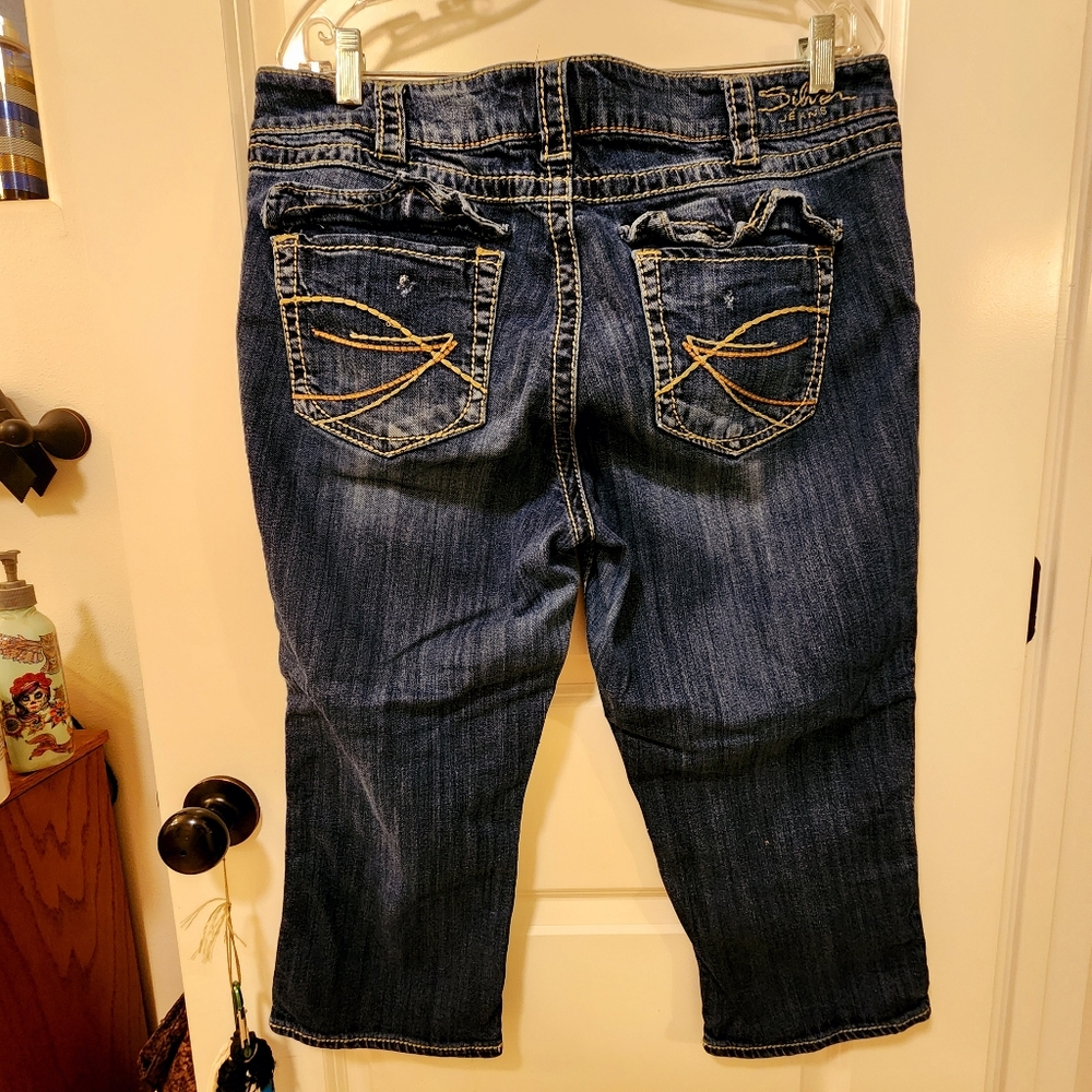 Silver capris - Picture 3 of 4